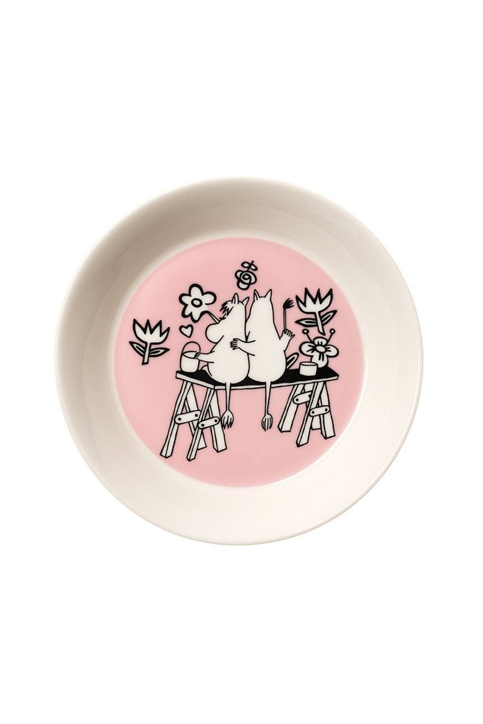 【ムーミン バイ アラビア/MOOMIN by ARABIA / GOODS】のムーミン クラシック プレート 15cm Love 30周年 インテリア・キッズ・メンズ・レディースファッション・服の通販 founy(ファウニー) https://founy.com/ クラシック Classic, Timeless Style コレクション Collection, Seasonal Line スペシャル Special, Limited Edition テーブル Table, Dining Table プレート Plate, Dish ホーム・キャンプ・アウトドア・お取り寄せ Home Living / Home & Lifestyle / Camping Gear / Outdoor Camping キッチン・ダイニング Kitchen & Dining Essentials. Stylish & Functional Tableware キッチン家電・キッチン用品 Kitchen Appliances & Tools |ID: prp329100004957395 ipo3291000000037198202