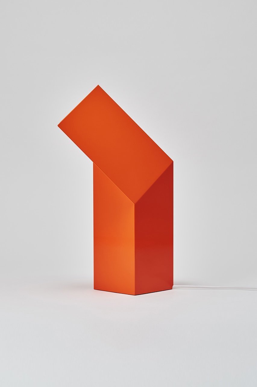 【ワイエスエム プロダクツ/Y.S.M PRODUCTS / GOODS】のLineair【メーカー取り寄せ】 インテリア・キッズ・メンズ・レディースファッション・服の通販 founy(ファニー) 　イタリア　Italy　コレクション　Collection, Seasonal Line　シンプル　Simple, Minimal　テーブル　Table, Dining Table　トレンド　Trend, Trending Now　バランス　Balance, Style Balance　フランス　France, French　モバイル　Mobile, Smartphone　ロンドン　London Style, British Inspired　ORANGE|ID: prp329100004957540 ipo3291000000037199072