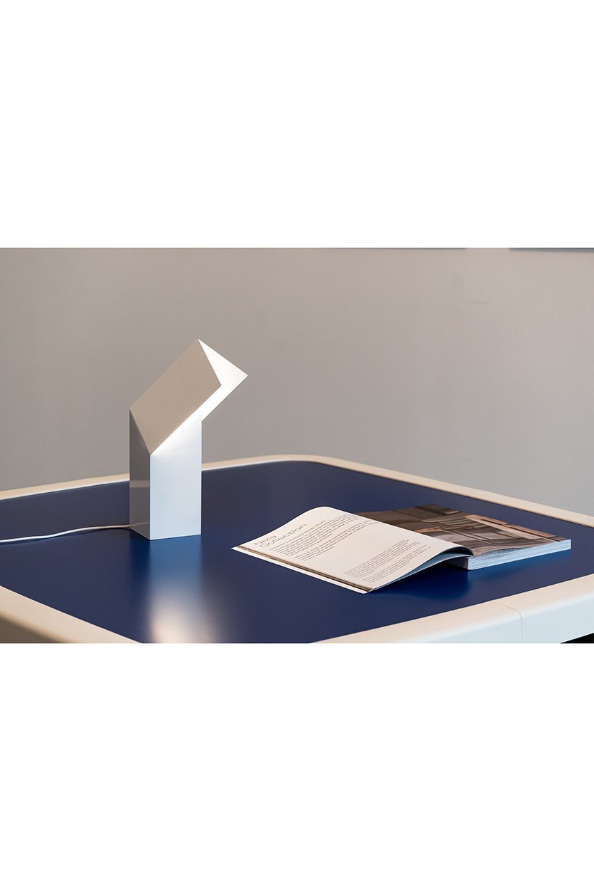 【ワイエスエム プロダクツ/Y.S.M PRODUCTS / GOODS】のLineair【メーカー取り寄せ】 人気、トレンドファッション・服の通販 founy(ファニー) 　イタリア　Italy　コレクション　Collection, Seasonal Line　シンプル　Simple, Minimal　テーブル　Table, Dining Table　トレンド　Trend, Trending Now　バランス　Balance, Style Balance　フランス　France, French　モバイル　Mobile, Smartphone　ロンドン　London Style, British Inspired　other-2|ID: prp329100004957540 ipo3291000000037199074