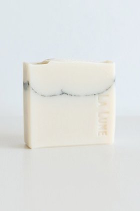 【サヴォヌリー ドゥ ラ リュヌ/Savonnerie de la lune / GOODS】のベーシック石けん ウッディ、フローラル 人気、トレンドファッション・服の通販 founy(ファニー) ベーシック Basic, Essential リラックス Relax, Relaxed Fit 洗える Machine Washable |ID:prp329100004957560