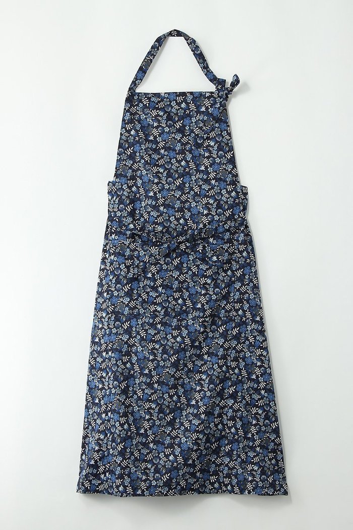 【エプロン商会/apron shokai / GOODS】のSQUARE APRON インテリア・キッズ・メンズ・レディースファッション・服の通販 founy(ファウニー) https://founy.com/ シルク Silk, 100% Silk スクエア Square, Square Shape パターン Pattern, Design Print ファブリック Fabric, Textile ブラウジング Blouson Silhouette, Cinched Waist ロンドン London Style, British Inspired おすすめ Recommended / Our Picks |ID: prp329100004957749 ipo3291000000037200310