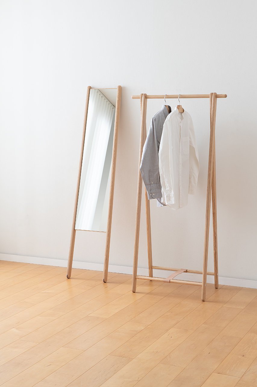 【コサイン/cosine / GOODS】のキャリーミラー 人気、トレンドファッション・服の通販 founy(ファニー) 　クッション　Cushion, Throw Pillow　コンパクト　Compact, Small Size　シェイプ　Shape, Slim Fit　スタンド　Stand Collar, Upright Stand　スリム　Slim, Slim Fit　人気　Popular, Best Seller　other-5|ID: prp329100004957789 ipo3291000000037200599