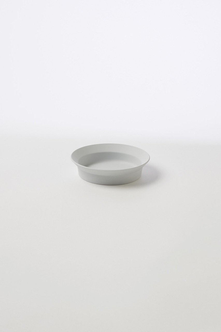 【イチロクイチロクアリタジャパン/1616 arita japan / GOODS】のTY Round Deep Plate 120 インテリア・キッズ・メンズ・レディースファッション・服の通販 founy(ファニー) 　吸水　Absorbent, Quick-Dry　シンプル　Simple, Minimal　スタイリッシュ　Stylish, Fashionable　テーブル　Table, Dining Table　人気　Popular, Best Seller　フォルム　Silhouette, Form　ホーム・キャンプ・アウトドア・お取り寄せ　Home Living / Home & Lifestyle / Camping Gear / Outdoor Camping　キッチン・ダイニング　Kitchen & Dining Essentials. Stylish & Functional Tableware　キッチン家電・キッチン用品　Kitchen Appliances & Tools　Grey|ID: prp329100004958071 ipo3291000000037202186