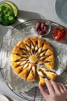 【アターブル! エピスリーフィン/A TABLE～EPICERIE FINE～ / GOODS】のタルト・ソレイユ・ピサラディエール風 人気、トレンドファッション・服の通販 founy(ファニー) アウトドア Outdoor Clothing シンプル Simple, Minimal 皿 Plate, Dish 定番 Standard, Basic Item フランス France, French おすすめ Recommended / Our Picks thumbnail -|ID: prp329100004958097 ipo3291000000037202327