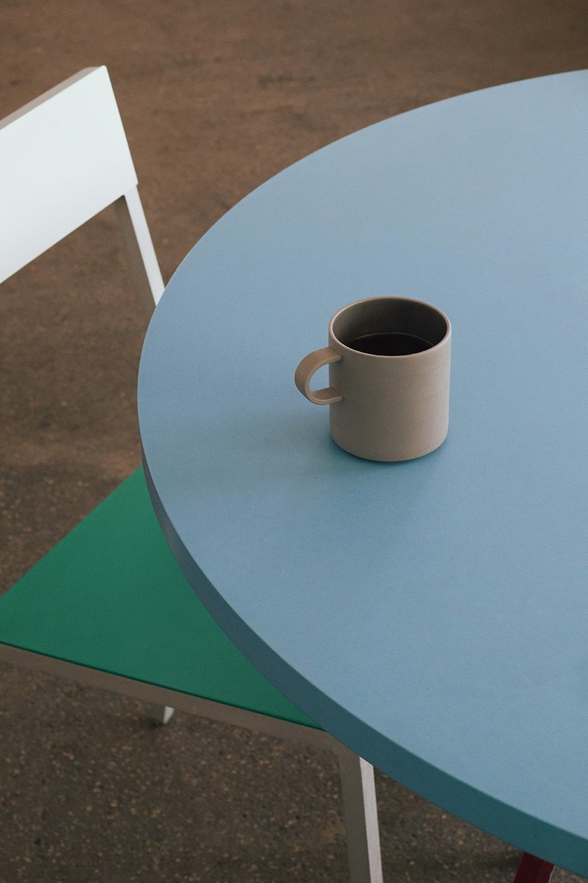 【ハサミポーセリン/HASAMI PORCELAIN / GOODS】のマグカップ ミディアム 人気、トレンドファッション・服の通販 founy(ファニー) 　グラス　Glass, Eyewear　コレクション　Collection, Seasonal Line　コーティング　Coating, Coated Finish　テーブル　Table, Dining Table　フォルム　Silhouette, Form　プレート　Plate, Dish　other-2|ID: prp329100004958296 ipo3291000000037203511