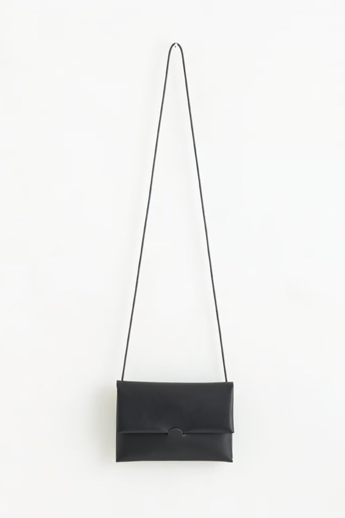 【イロセ/i ro se / GOODS】のSEAMLESS SHOULDER CASE-S インテリア・キッズ・メンズ・レディースファッション・服の通販 founy(ファニー) https://founy.com/ ショルダー Shoulder, Shoulder Strap ポケット Pocket, Pocket Detail ラップ Wrap, Wrap Design 財布 Wallet, Purse |ID: prp329100004959010 ipo3291000000037207486