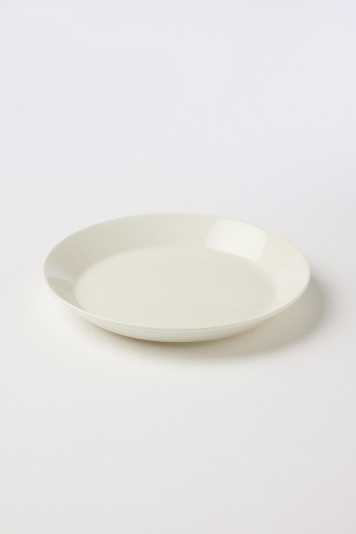 【イッタラ/iittala / GOODS】のティーマ プレート 23cm インテリア・キッズ・メンズ・レディースファッション・服の通販 founy(ファウニー) https://founy.com/ コレクション Collection, Seasonal Line シェイプ Shape, Slim Fit スタンダード Standard, Basic テーブル Table, Dining Table 人気 Popular, Best Seller プレート Plate, Dish ホーム・キャンプ・アウトドア・お取り寄せ Home Living / Home & Lifestyle / Camping Gear / Outdoor Camping キッチン・ダイニング Kitchen & Dining Essentials. Stylish & Functional Tableware キッチン家電・キッチン用品 Kitchen Appliances & Tools |ID: prp329100004959298 ipo3291000000037208839