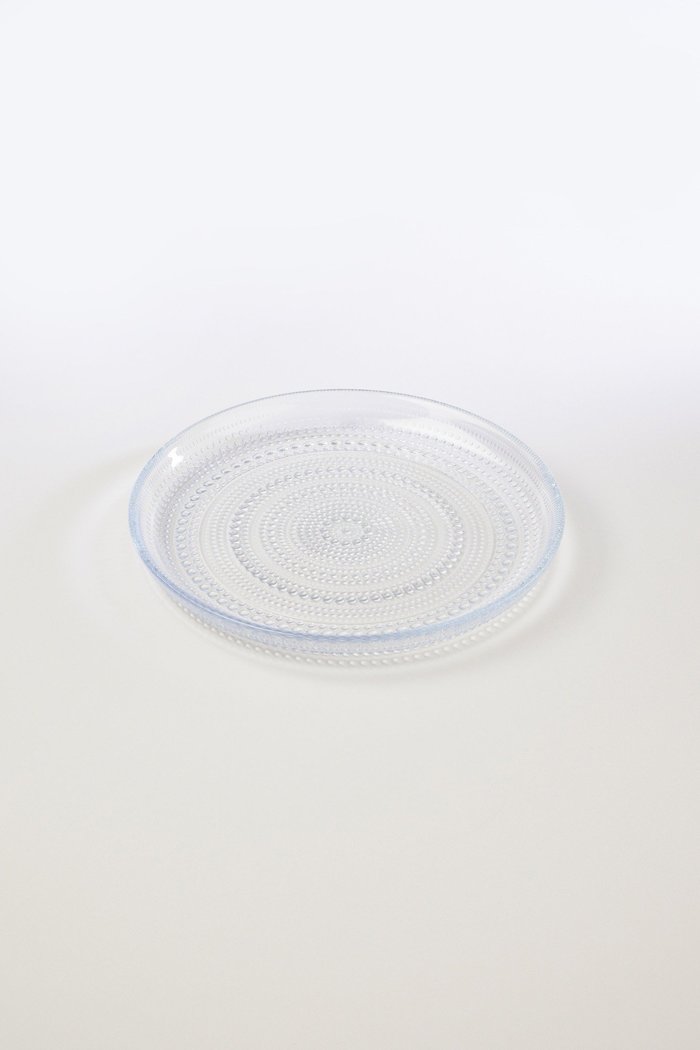 【イッタラ/iittala / GOODS】のカステヘルミ プレート 24.8cm インテリア・キッズ・メンズ・レディースファッション・服の通販 founy(ファウニー) https://founy.com/ ガラス Glass, Glassware テーブル Table, Dining Table 人気 Popular, Best Seller プレート Plate, Dish ホーム・キャンプ・アウトドア・お取り寄せ Home Living / Home & Lifestyle / Camping Gear / Outdoor Camping キッチン・ダイニング Kitchen & Dining Essentials. Stylish & Functional Tableware キッチン家電・キッチン用品 Kitchen Appliances & Tools |ID: prp329100004959304 ipo3291000000037208876