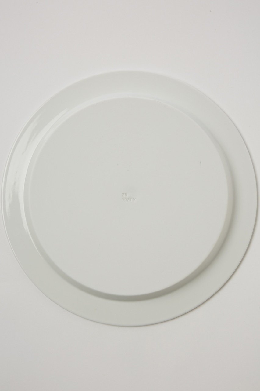 【ニーゼロイチロク/2016 / GOODS】の【Teruhiro Yanagihara】リムプレート 240 人気、トレンドファッション・服の通販 founy(ファニー) 　イタリア　Italy　テーブル　Table, Dining Table　人気　Popular, Best Seller　バランス　Balance, Style Balance　プレート　Plate, Dish　ホーム・キャンプ・アウトドア・お取り寄せ　Home Living / Home & Lifestyle / Camping Gear / Outdoor Camping　キッチン・ダイニング　Kitchen & Dining Essentials. Stylish & Functional Tableware　キッチン家電・キッチン用品　Kitchen Appliances & Tools　other-2|ID: prp329100004959337 ipo3291000000037209041