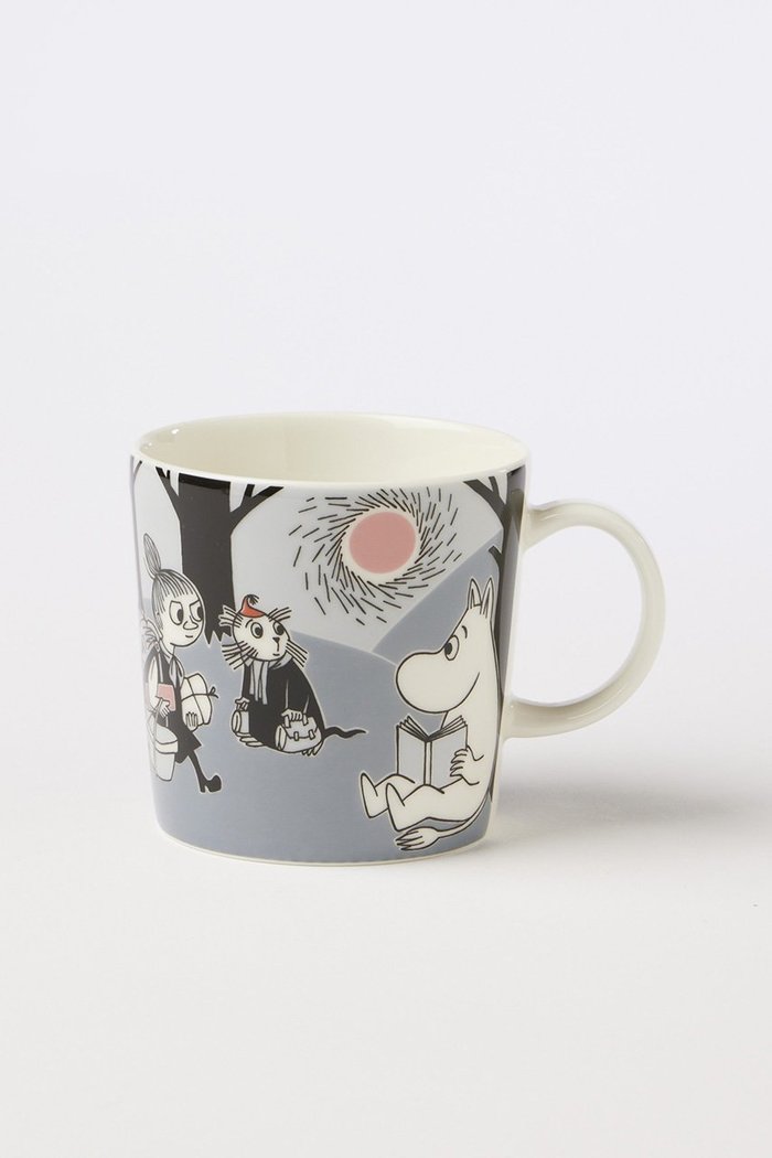 【ムーミン バイ アラビア/MOOMIN by ARABIA / GOODS】のムーミン アドベンチャー ムーブ マグ 0.3L - インテリア・キッズ・メンズ・レディースファッション・服の通販 founy(ファニー) https://founy.com/ イラスト Illustration キャラクター Character, Licensed Characters ギフト プレゼント Gift / Present グラス Glass, Eyewear テーブル Table, Dining Table |ID: prp329100004959355 ipo3291000000037209133