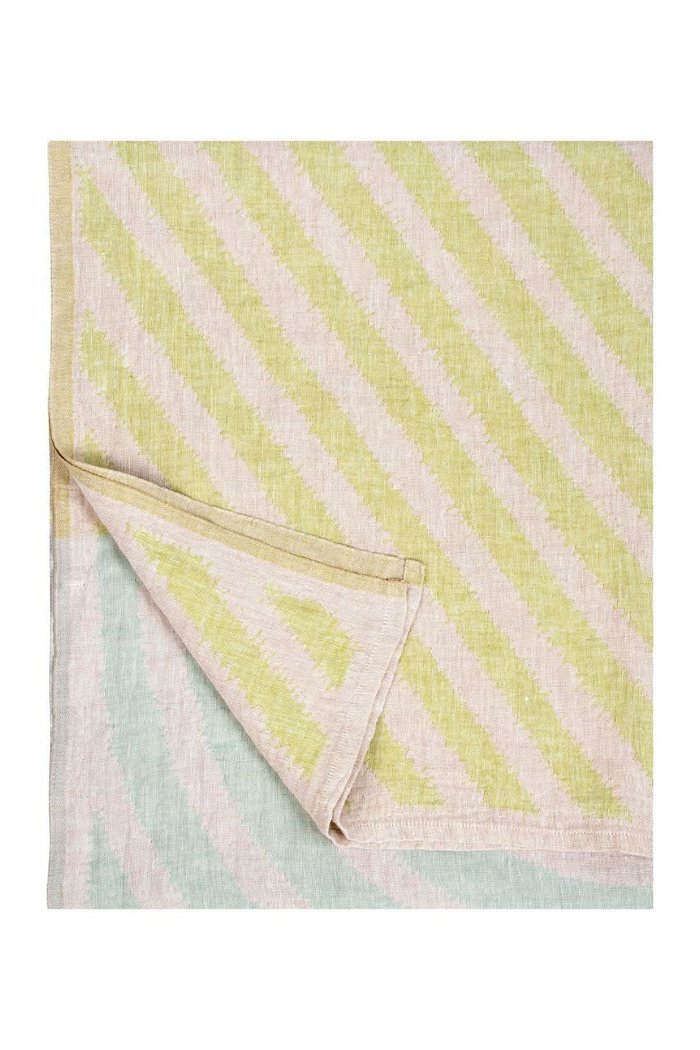 【ラプアン カンクリ/LAPUAN KANKURIT / GOODS】のMETSALAMPI ブランケット 145x200cm インテリア・キッズ・メンズ・レディースファッション・服の通販 founy(ファニー) https://founy.com/ 吸水 Absorbent, Quick-Dry テーブル Table, Dining Table ブランケット Blanket, Throw Blanket リネン Linen, Linen Fabric おすすめ Recommended / Our Picks 夏 Summer |ID: prp329100004959618 ipo3291000000037210441