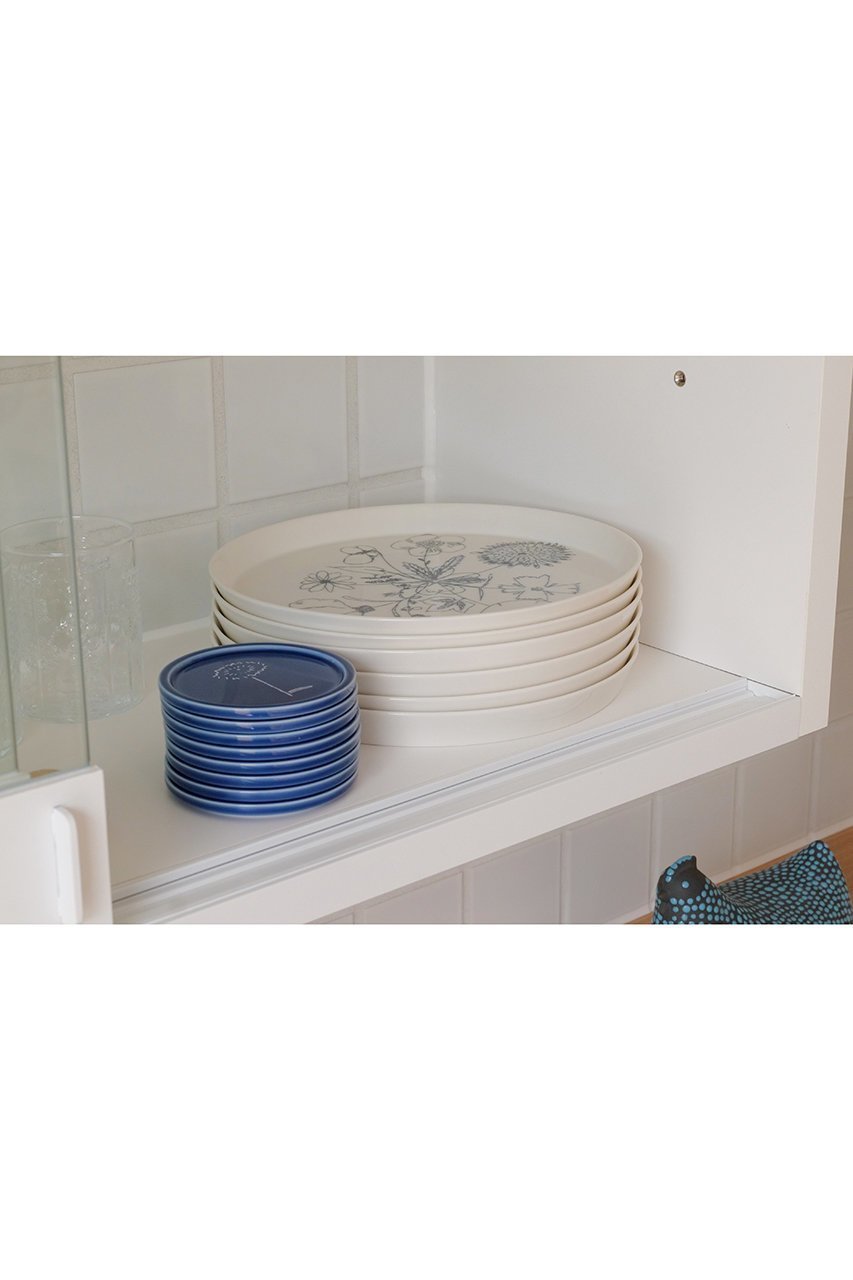 【ムスタキビ/Mustakivi / GOODS】のPERUS プレート 花束 人気、トレンドファッション・服の通販 founy(ファニー) 　エスニック　Ethnic Style　皿　Plate, Dish　テーブル　Table, Dining Table　デザート　Dessert, Sweet Treat　プレート　Plate, Dish　ベーシック　Basic, Essential　モノトーン　Monotone, Black and White　ホーム・キャンプ・アウトドア・お取り寄せ　Home Living / Home & Lifestyle / Camping Gear / Outdoor Camping　キッチン・ダイニング　Kitchen & Dining Essentials. Stylish & Functional Tableware　キッチン家電・キッチン用品　Kitchen Appliances & Tools　other-6|ID: prp329100004959683 ipo3291000000037210841