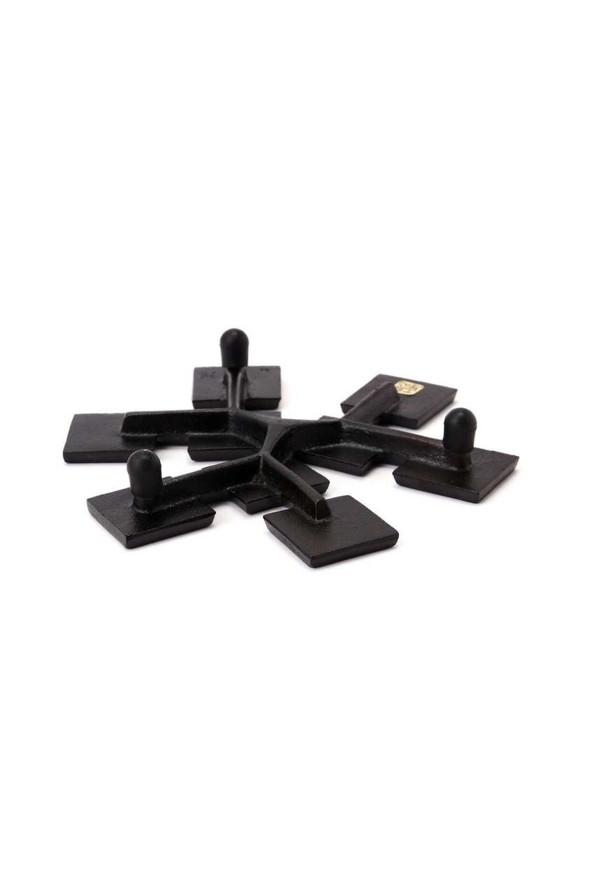 【マーガレット ハウエル/MARGARET HOWELL / GOODS】のSNOW FLAKE CAST IRON POT STAND 人気、トレンドファッション・服の通販 founy(ファニー) 　スタンド　Stand Collar, Upright Stand　モダン　Modern, Contemporary　other-2|ID: prp329100004959720 ipo3291000000037211059