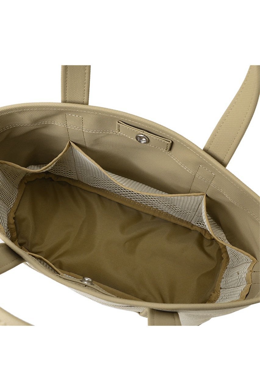 【ポーター ピーオーティーアール/PORTER POTR】の【4/29 10:00販売開始】【PORTER】BOYFRIEND TOTE CHAMBRAY/ボーイフレンド トート シャンブレー トートバッグ(S) 人気、トレンドファッション・服の通販 founy(ファニー) 　ファッション　Fashion　レディースファッション　Fashion for Women　バッグ　Bags　ユニセックス　Unisex, Genderless　シャンブレー　Chambray, Denim-Like Fabric　シンプル　Simple, Minimal　ポケット　Pocket, Pocket Detail　メッシュ　Mesh, Net Fabric　エレガント 上品　Elegant　軽量　Lightweight, Ultra Light　ビジネス 仕事 通勤　Business / Work / Commuting　other-6|ID: prp329100004960051 ipo3291000000037214012