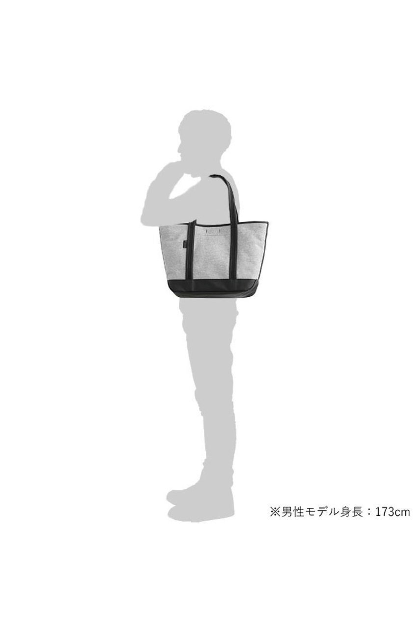 【ポーター ピーオーティーアール/PORTER POTR】の【4/29 10:00販売開始】【PORTER】BOYFRIEND TOTE CHAMBRAY/ボーイフレンド トート シャンブレー トートバッグ(M) 人気、トレンドファッション・服の通販 founy(ファニー) 　ファッション　Fashion　レディースファッション　Fashion for Women　バッグ　Bags　ユニセックス　Unisex, Genderless　シャンブレー　Chambray, Denim-Like Fabric　シンプル　Simple, Minimal　ポケット　Pocket, Pocket Detail　メッシュ　Mesh, Net Fabric　エレガント 上品　Elegant　軽量　Lightweight, Ultra Light　ビジネス 仕事 通勤　Business / Work / Commuting　other-7|ID: prp329100004960052 ipo3291000000037214025