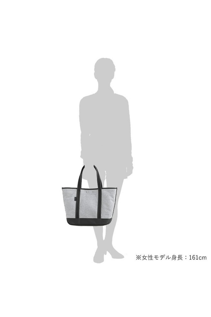 【ポーター ピーオーティーアール/PORTER POTR】の【4/29 10:00販売開始】【PORTER】BOYFRIEND TOTE CHAMBRAY/ボーイフレンド トート シャンブレー トートバッグ(M) 人気、トレンドファッション・服の通販 founy(ファニー) 　ファッション　Fashion　レディースファッション　Fashion for Women　バッグ　Bags　ユニセックス　Unisex, Genderless　シャンブレー　Chambray, Denim-Like Fabric　シンプル　Simple, Minimal　ポケット　Pocket, Pocket Detail　メッシュ　Mesh, Net Fabric　エレガント 上品　Elegant　軽量　Lightweight, Ultra Light　ビジネス 仕事 通勤　Business / Work / Commuting　other-8|ID: prp329100004960052 ipo3291000000037214026