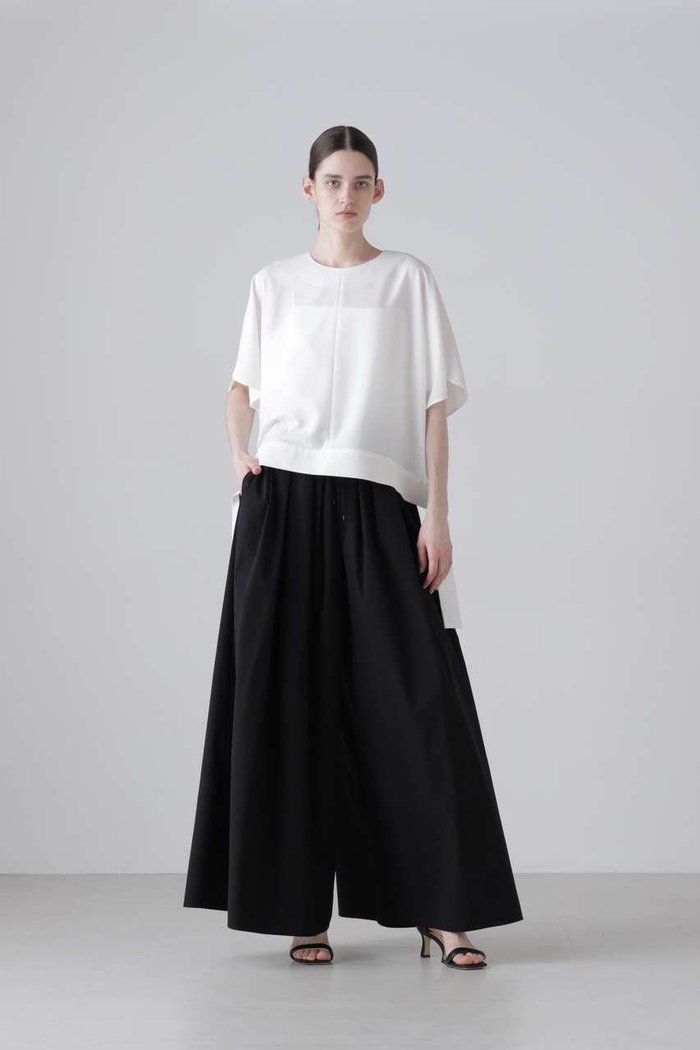 【アドーア/ADORE】のスーパーライトストレッチパンツ インテリア・キッズ・メンズ・レディースファッション・服の通販 founy(ファニー) https://founy.com/ ファッション Fashion レディースファッション Fashion for Women パンツ Pants & Trousers タフタ Taffeta, Structured Fabric リラックス Relax, Relaxed Fit ワイド Wide, Wide Fit 新作・新入荷 New Arrivals / New In |ID: prp329100004960074 ipo3291000000037214190