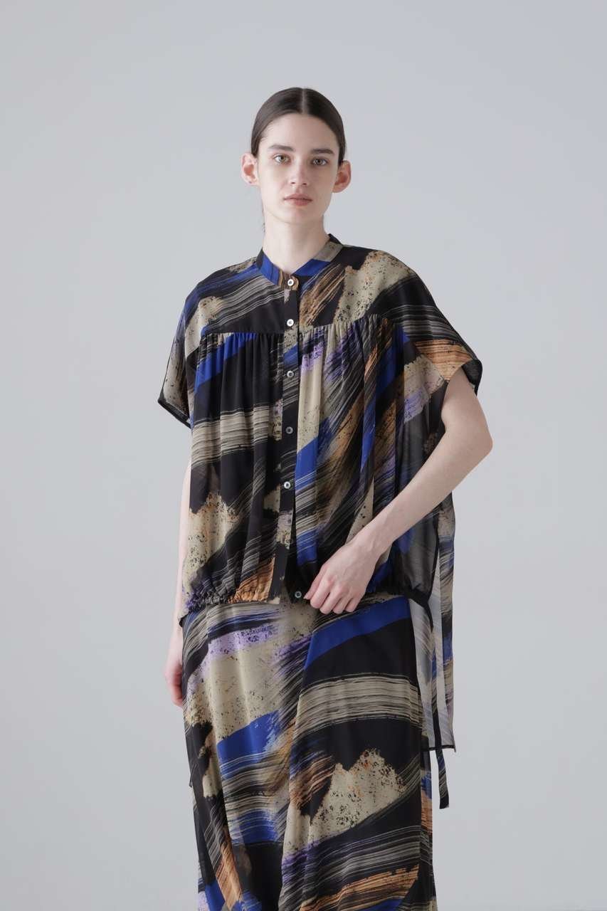 【アドーア/ADORE】のジュピタープリントブラウス 人気、トレンドファッション・服の通販 founy(ファニー) 　ファッション　Fashion　レディースファッション　Fashion for Women　トップス・カットソー　Cut & Sew Tops　シャツ・ブラウス・オフィスカジュアル　Elegant Blouses & Button-Ups　ギャザー　Gathered, Ruffled　シフォン　Chiffon, Lightweight Fabric　ショート　Short, Short Length　ジョーゼット　Georgette, Semi-Sheer Fabric　スリーブ　Sleeve, Long Sleeve / Short Sleeve　ドレープ　Drape, Draping Fabric　プリント　Print, Printed Pattern　新作・新入荷　New Arrivals / New In　 other-1|ID: prp329100004960081 ipo3291000000037214266