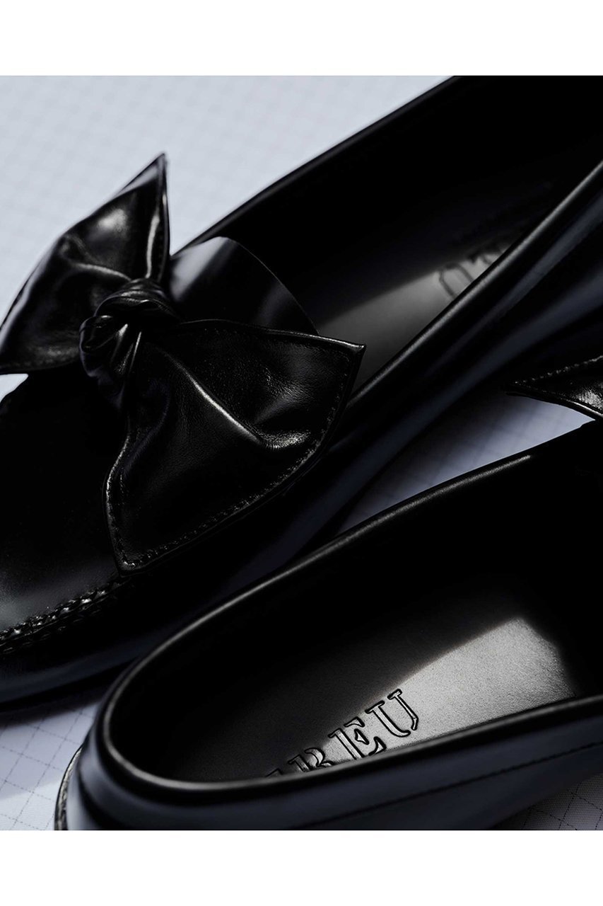 【ヘリュー/HEREU】のCorbati スリッポンローファー 人気、トレンドファッション・服の通販 founy(ファニー) 　ファッション　Fashion　レディースファッション　Fashion for Women　シューズ　Shoes, Footwear　フェミニン　Feminine, Girly　フラット　Flat, Flat Shoes　モチーフ　Motif, Design Theme　リボン　Ribbon, Bow　新作・新入荷　New Arrivals / New In　other-7|ID: prp329100004960110 ipo3291000000037214509