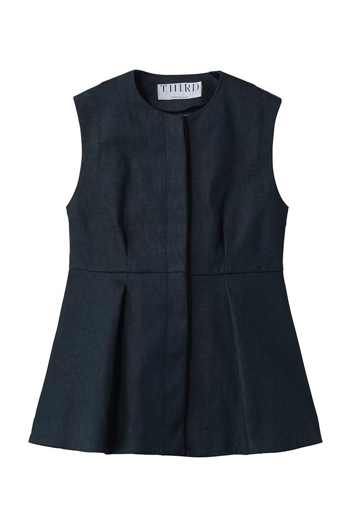 【サードマガジン/THIRD MAGAZINE】のデニムライクペプラムブラウス インテリア・キッズ・メンズ・レディースファッション・服の通販 founy(ファニー) https://founy.com/ ファッション Fashion レディースファッション Fashion for Women トップス・カットソー Cut & Sew Tops キャミソール&ノースリーブ Camisoles & Sleeveless Tops シャツ・ブラウス・オフィスカジュアル Elegant Blouses & Button-Ups ノースリーブ Sleeveless, No-Sleeve ペプラム Peplum, Flared Hem 新作・新入荷 New Arrivals / New In |ID: prp329100004960165 ipo3291000000037214932