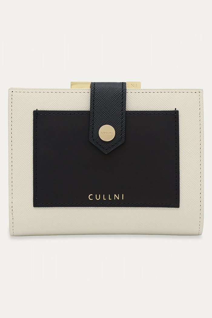 【クルニ/CULLNI】のLeather Combination ポケット クラスプ ウォレット インテリア・キッズ・メンズ・レディースファッション・服の通販 founy(ファニー) https://founy.com/ ファッション Fashion レディースファッション Fashion for Women ミニ財布・二つ折り財布 Wallets & Card Cases ユニセックス Unisex, Genderless ウォレット Wallet ボックス Boxy, Box Shape ポケット Pocket, Pocket Detail エレガント 上品 Elegant 切替 Switching, Contrast Panel 新作・新入荷 New Arrivals / New In 財布 Wallet, Purse |ID: prp329100004960188 ipo3291000000037215098