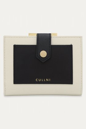 【クルニ/CULLNI】のLeather Combination ポケット クラスプ ウォレット 人気、トレンドファッション・服の通販 founy(ファニー) ファッション Fashion レディースファッション Fashion for Women ミニ財布・二つ折り財布 Wallets & Card Cases ユニセックス Unisex, Genderless ウォレット Wallet ボックス Boxy, Box Shape ポケット Pocket, Pocket Detail エレガント 上品 Elegant 切替 Switching, Contrast Panel 新作・新入荷 New Arrivals / New In 財布 Wallet, Purse |ID:prp329100004960188