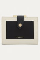 【クルニ/CULLNI】のLeather Combination ポケット クラスプ ウォレット 人気、トレンドファッション・服の通販 founy(ファニー) ファッション Fashion レディースファッション Fashion for Women ミニ財布・二つ折り財布 Wallets & Card Cases ユニセックス Unisex, Genderless ウォレット Wallet ボックス Boxy, Box Shape ポケット Pocket, Pocket Detail エレガント 上品 Elegant 切替 Switching, Contrast Panel 新作・新入荷 New Arrivals / New In 財布 Wallet, Purse |ID:prp329100004960188