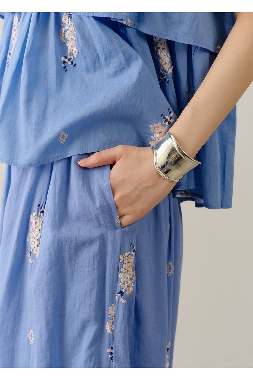 【ヌキテパ/NE QUITTEZ PAS】のCotton Voile Jasmine Embroidery ノースリーブ トップス 大人の最旬トレンドファッション＆コーディネート founy(ファウニー) 　ファッション　Fashion　レディースファッション　Fashion for Women　トップス・カットソー　Cut & Sew Tops　キャミソール&ノースリーブ　Camisoles & Sleeveless Tops　シャツ・ブラウス・オフィスカジュアル　Elegant Blouses & Button-Ups　ロングTシャツ・Tシャツ　Longline T-Shirts & Tees　カットソー・ベーシックTシャツ　Cut-and-Sewn Tops / Stretch Tees & Basics　エアリー　Airy Texture　キャミソール　Camisole, Spaghetti Strap Top　サンダル　Sandals, Summer Shoes　タンク　Tank Top, Sleeveless Top　ノースリーブ　Sleeveless, No-Sleeve　バングル　Bangle, Bracelet　マニッシュ　Mannish, Boyish　モダン　Modern, Contemporary　夏　Summer　新作・新入荷　New Arrivals / New In　other-8|ID: prp329100004963278 ipo3291000000037233564