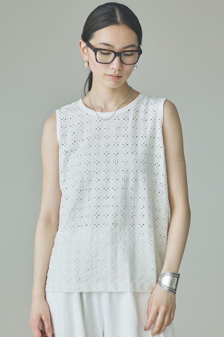 【カレンソロジー/Curensology】のカットエンブロイダリーノースリーブプルオーバー 人気、トレンドファッション・服の通販 founy(ファニー) 　ファッション　Fashion　レディースファッション　Fashion for Women　トップス・カットソー　Cut & Sew Tops　キャミソール&ノースリーブ　Camisoles & Sleeveless Tops　シャツ・ブラウス・オフィスカジュアル　Elegant Blouses & Button-Ups　カジュアルプルオーバー・ニットトップス　Pullovers & Knit Tops / Casual Pullovers　おすすめ　Recommended / Our Picks　インナー　Innerwear　カットソー　Cut and Sewn Top　カーディガン　Cardigan, Knitwear　ジャケット　Jacket, Outerwear　セットアップ　Set-Up, Coordinated Outfit　ノースリーブ　Sleeveless, No-Sleeve　エレガント 上品　Elegant　新作・新入荷　New Arrivals / New In　 other-1|ID: prp329100004963313 ipo3291000000037233809