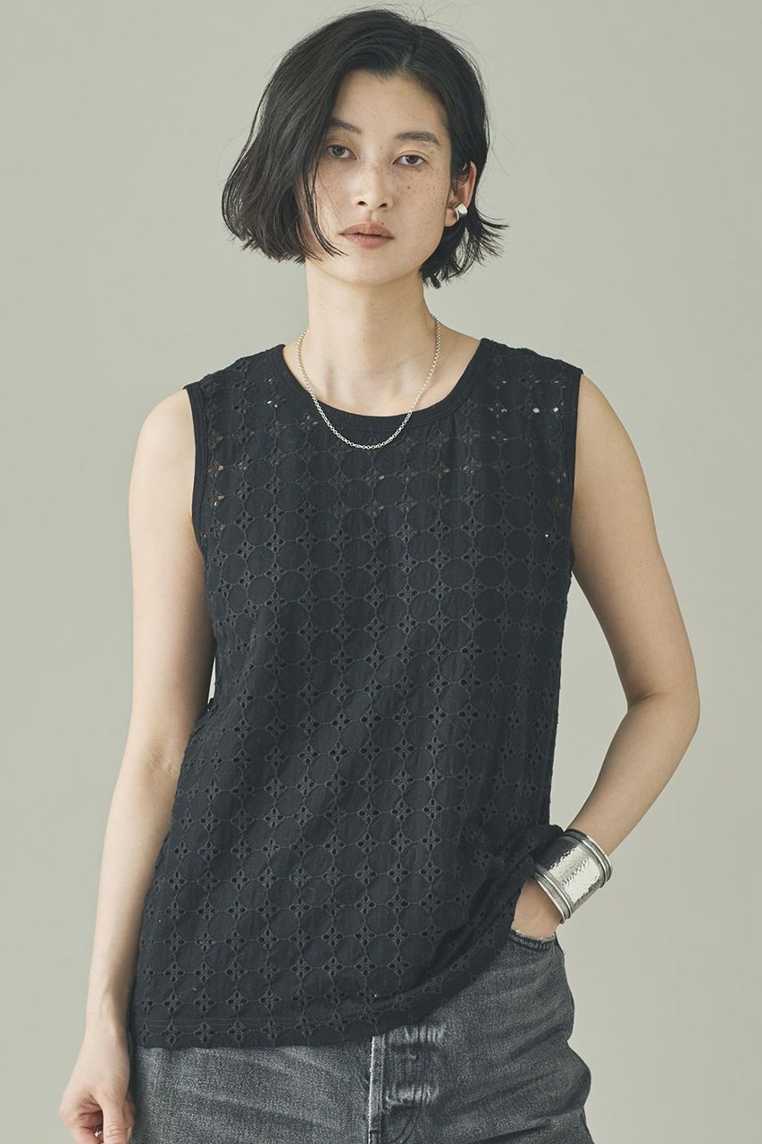 【カレンソロジー/Curensology】のカットエンブロイダリーノースリーブプルオーバー インテリア・キッズ・メンズ・レディースファッション・服の通販 founy(ファニー) 　ファッション　Fashion　レディースファッション　Fashion for Women　トップス・カットソー　Cut & Sew Tops　キャミソール&ノースリーブ　Camisoles & Sleeveless Tops　シャツ・ブラウス・オフィスカジュアル　Elegant Blouses & Button-Ups　カジュアルプルオーバー・ニットトップス　Pullovers & Knit Tops / Casual Pullovers　おすすめ　Recommended / Our Picks　インナー　Innerwear　カットソー　Cut and Sewn Top　カーディガン　Cardigan, Knitwear　ジャケット　Jacket, Outerwear　セットアップ　Set-Up, Coordinated Outfit　ノースリーブ　Sleeveless, No-Sleeve　エレガント 上品　Elegant　新作・新入荷　New Arrivals / New In　ブラック|ID: prp329100004963313 ipo3291000000037233811