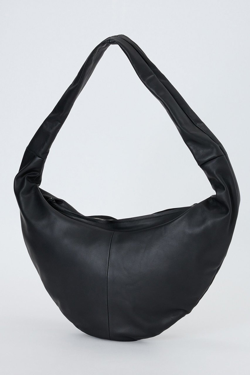 【カレンソロジー/Curensology】のレザーボディーバッグ インテリア・キッズ・メンズ・レディースファッション・服の通販 founy(ファニー) 　ファッション　Fashion　レディースファッション　Fashion for Women　バッグ　Bags　ポーチ&ミニバッグ　Pouches & Mini Bags　おすすめ　Recommended / Our Picks　なめらか　Smooth, Silky Texture　コンパクト　Compact, Small Size　トレンド　Trend, Trending Now　ラウンド　Round, Round Neck　エレガント 上品　Elegant　新作・新入荷　New Arrivals / New In　旅行　Travel　ブラック|ID: prp329100004963317 ipo3291000000037233847