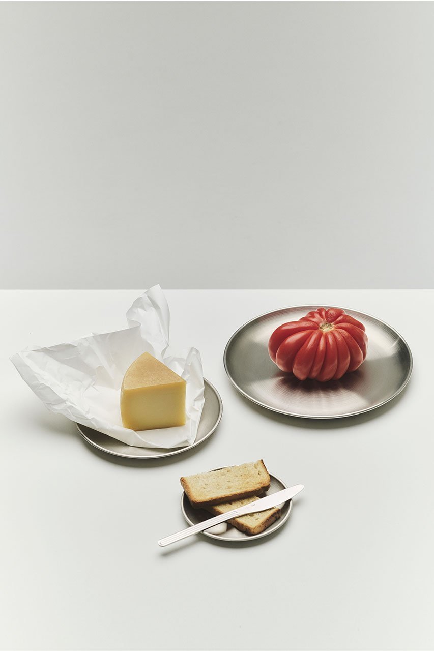 【ヘイ/HAY / GOODS】のOUTDOOR MARKET STEEL PLATE Φ26 SET OF 2 人気、トレンドファッション・服の通販 founy(ファニー) 　アウトドア　Outdoor Clothing　テーブル　Table, Dining Table　プレート　Plate, Dish　新作・新入荷　New Arrivals / New In　皿　Plate, Dish　ホーム・キャンプ・アウトドア・お取り寄せ　Home Living / Home & Lifestyle / Camping Gear / Outdoor Camping　キッチン・ダイニング　Kitchen & Dining Essentials. Stylish & Functional Tableware　キッチン家電・キッチン用品　Kitchen Appliances & Tools　other-5|ID: prp329100004963430 ipo3291000000037234673