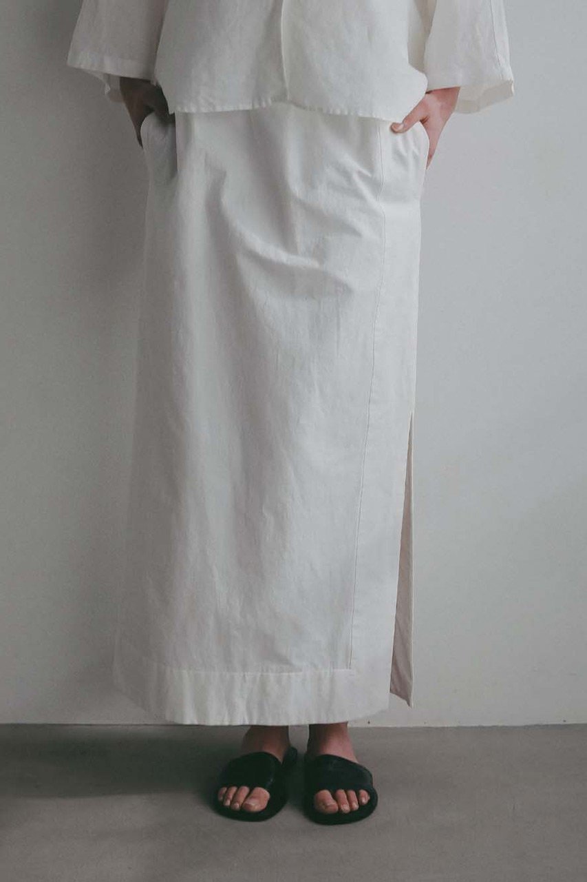 【ハー/HER.】のコットンリネンサイドスリットスカート インテリア・キッズ・メンズ・レディースファッション・服の通販 founy(ファウニー) 　ファッション　Fashion　レディースファッション　Fashion for Women　スカート　Skirts　ロングスカート　Long Skirts / Maxi & Midi Skirts　おすすめ　Recommended / Our Picks　スリット　Slit, Slit Detail　リネン　Linen, Linen Fabric　リラックス　Relax, Relaxed Fit　ロング　Long, Long-Length　切替　Switching, Contrast Panel　新作・新入荷　New Arrivals / New In　ホワイト|ID: prp329100004963615 ipo3291000000037242987