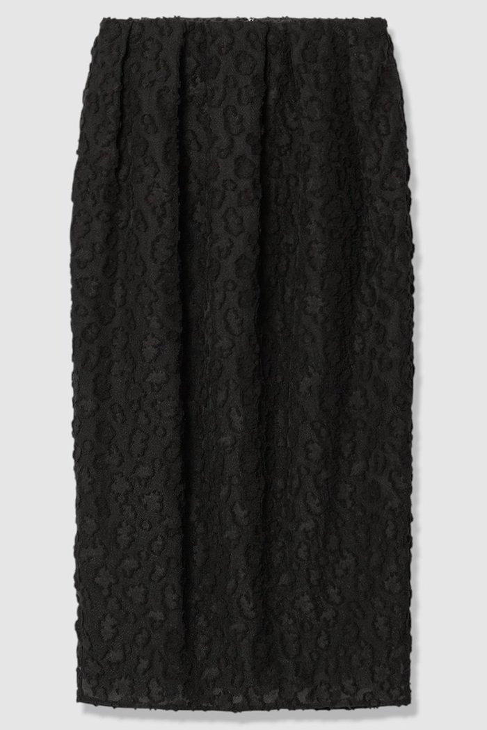 【アルアバイル/allureville】のカットジャカードタックスカート インテリア・キッズ・メンズ・レディースファッション・服の通販 founy(ファウニー) https://founy.com/ ファッション Fashion レディースファッション Fashion for Women スカート Skirts ロングスカート Long Skirts / Maxi & Midi Skirts ギャザー Gathered, Ruffled サンダル Sandals, Summer Shoes シアー Sheer, See-Through シューズ Shoes, Footwear ジャカード／ジャガード Jacquard, Woven Pattern スニーカー Sneakers, Trainers フラワー Flower, Floral モチーフ Motif, Design Theme リゾート Resort, Vacation Style ロング Long, Long-Length 新作・新入荷 New Arrivals / New In |ID: prp329100004971153 ipo3291000000037279410