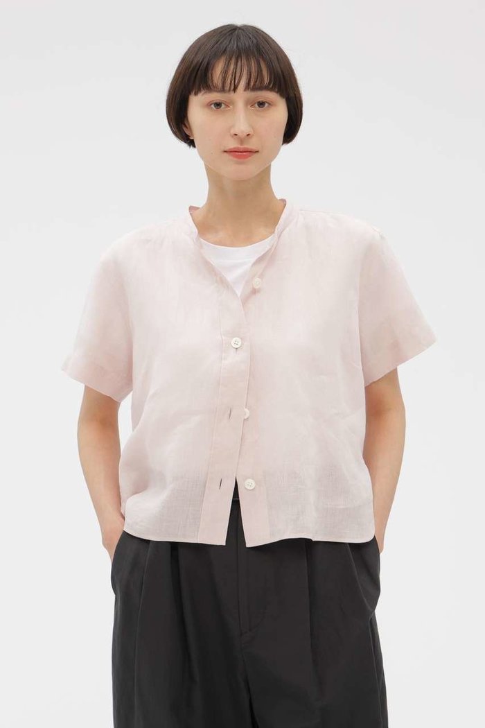 【マーガレットハウエル/MARGARET HOWELL】のLINEN VOILE SHIRT インテリア・キッズ・メンズ・レディースファッション・服の通販 founy(ファウニー) https://founy.com/ ファッション Fashion レディースファッション Fashion for Women トップス・カットソー Cut & Sew Tops シャツ・ブラウス・オフィスカジュアル Elegant Blouses & Button-Ups なめらか Smooth, Silky Texture クロップド Cropped, Short Length ショート Short, Short Length スリーブ Sleeve, Long Sleeve / Short Sleeve バランス Balance, Style Balance ポケット Pocket, Pocket Detail モダン Modern, Contemporary リネン Linen, Linen Fabric 夏 Summer 新作・新入荷 New Arrivals / New In 春 Spring S/S・春夏 SS, Spring/Summer, Warm Season |ID: prp329100004971159 ipo3291000000037279445