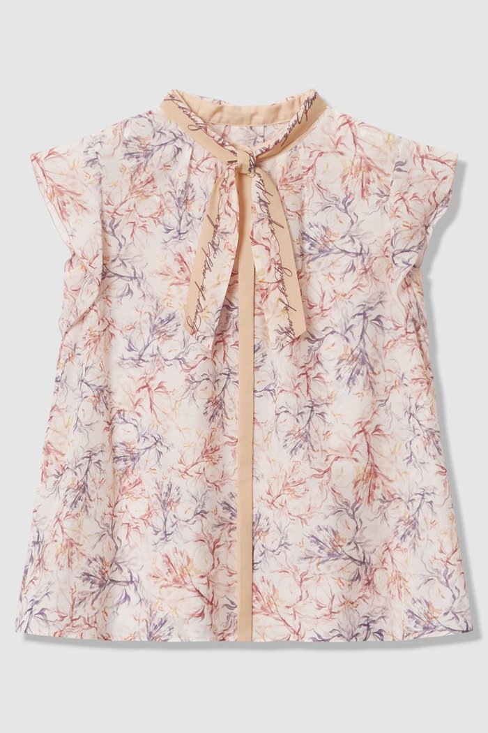 【アナイ/ANAYI】のCoral プリントローンスカーフタイ ブラウス〈セットアップ対応商品〉 インテリア・キッズ・メンズ・レディースファッション・服の通販 founy(ファウニー) https://founy.com/ ファッション Fashion レディースファッション Fashion for Women トップス・カットソー Cut & Sew Tops シャツ・ブラウス・オフィスカジュアル Elegant Blouses & Button-Ups コレクション Collection, Seasonal Line サマー Summer, Summer Style ショート Short, Short Length スカーフ Scarf, Neckwear スタンド Stand Collar, Upright Stand スリーブ Sleeve, Long Sleeve / Short Sleeve セットアップ Set-Up, Coordinated Outfit バランス Balance, Style Balance パステル Pastel, Soft Color プリント Print, Printed Pattern リボン Ribbon, Bow おすすめ Recommended / Our Picks 夏 Summer 新作・新入荷 New Arrivals / New In |ID: prp329100004971231 ipo3291000000037279923