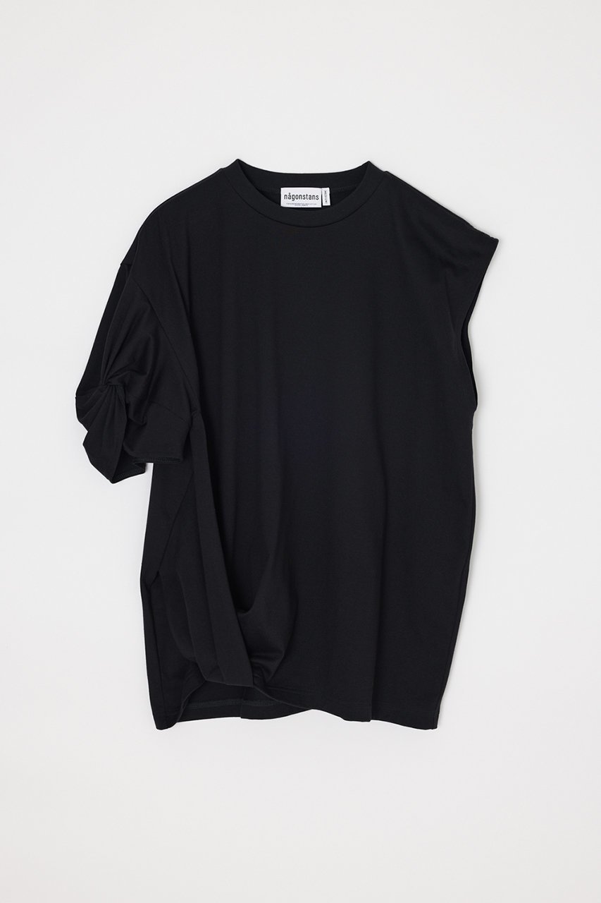 【ナゴンスタンス/nagonstans】の【5/13 12:00販売開始】asymmetry twist t-shirt インテリア・キッズ・メンズ・レディースファッション・服の通販 founy(ファウニー) 　ファッション　Fashion　レディースファッション　Fashion for Women　トップス・カットソー　Cut & Sew Tops　シャツ・ブラウス・オフィスカジュアル　Elegant Blouses & Button-Ups　ロングTシャツ・Tシャツ　Longline T-Shirts & Tees　カットソー・ベーシックTシャツ　Cut-and-Sewn Tops / Stretch Tees & Basics　アシンメトリー　Asymmetrical Style　ショート　Short, Short Length　スリーブ　Sleeve, Long Sleeve / Short Sleeve　ツイスト　Tweed, Tweed Fabric　ノースリーブ　Sleeveless, No-Sleeve　リラックス　Relax, Relaxed Fit　新作・新入荷　New Arrivals / New In　Black|ID: prp329100004982827 ipo3291000000037328520