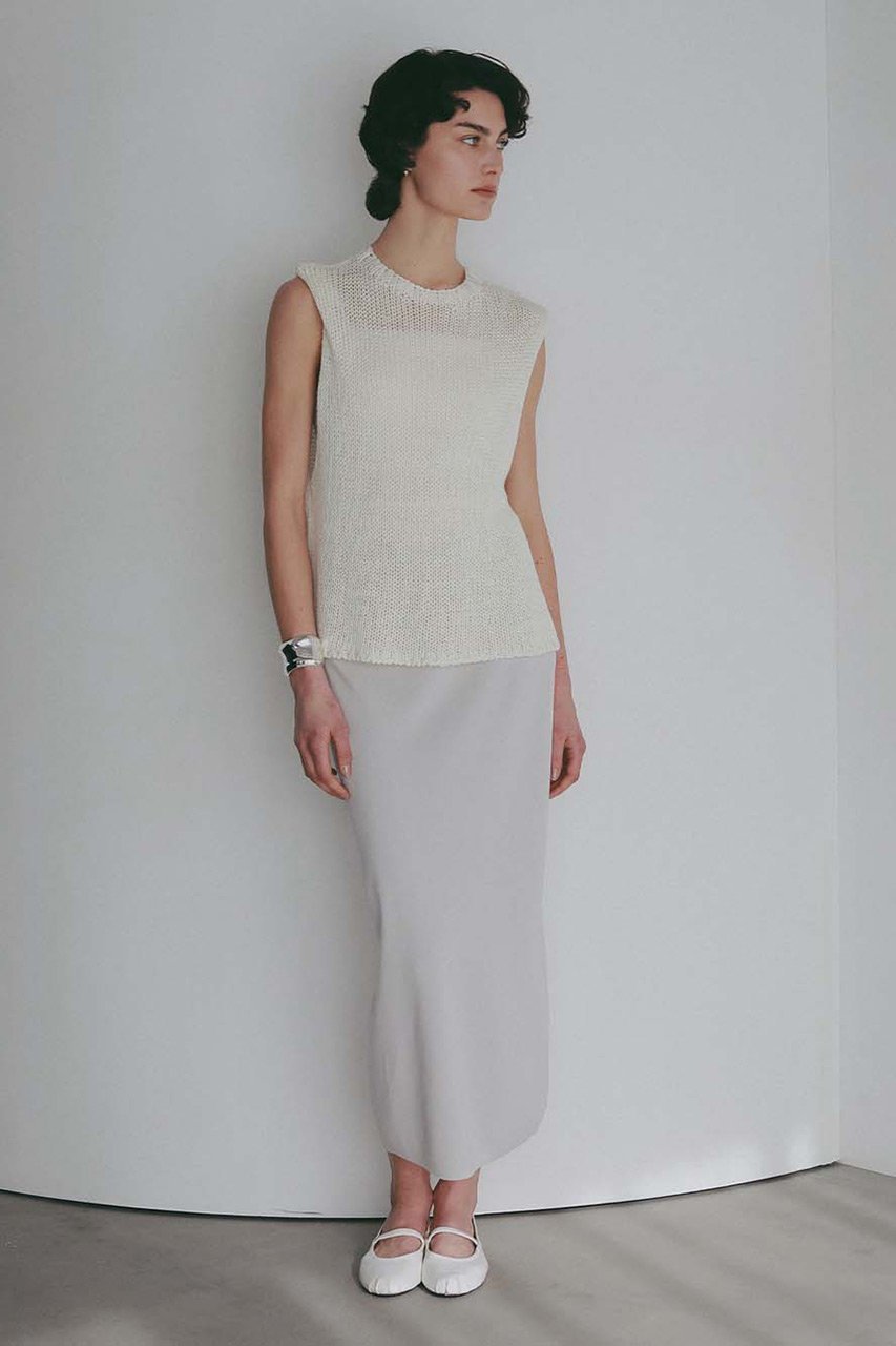【ハー/HER.】のコットンシルクタイトスカート 大人の最旬トレンドファッション＆コーディネート founy(ファウニー) 　ファッション　Fashion　レディースファッション　Fashion for Women　スカート　Skirts　ロングスカート　Long Skirts / Maxi & Midi Skirts　シルク　Silk, 100% Silk　シンプル　Simple, Minimal　ストレッチ　Stretch, Stretchy Fabric　スリット　Slit, Slit Detail　セットアップ　Set-Up, Coordinated Outfit　ミックス　Mix, Mixed Style　ロング　Long, Long-Length　エレガント 上品　Elegant　新作・新入荷　New Arrivals / New In　other-3|ID: prp329100004984053 ipo3291000000037336404