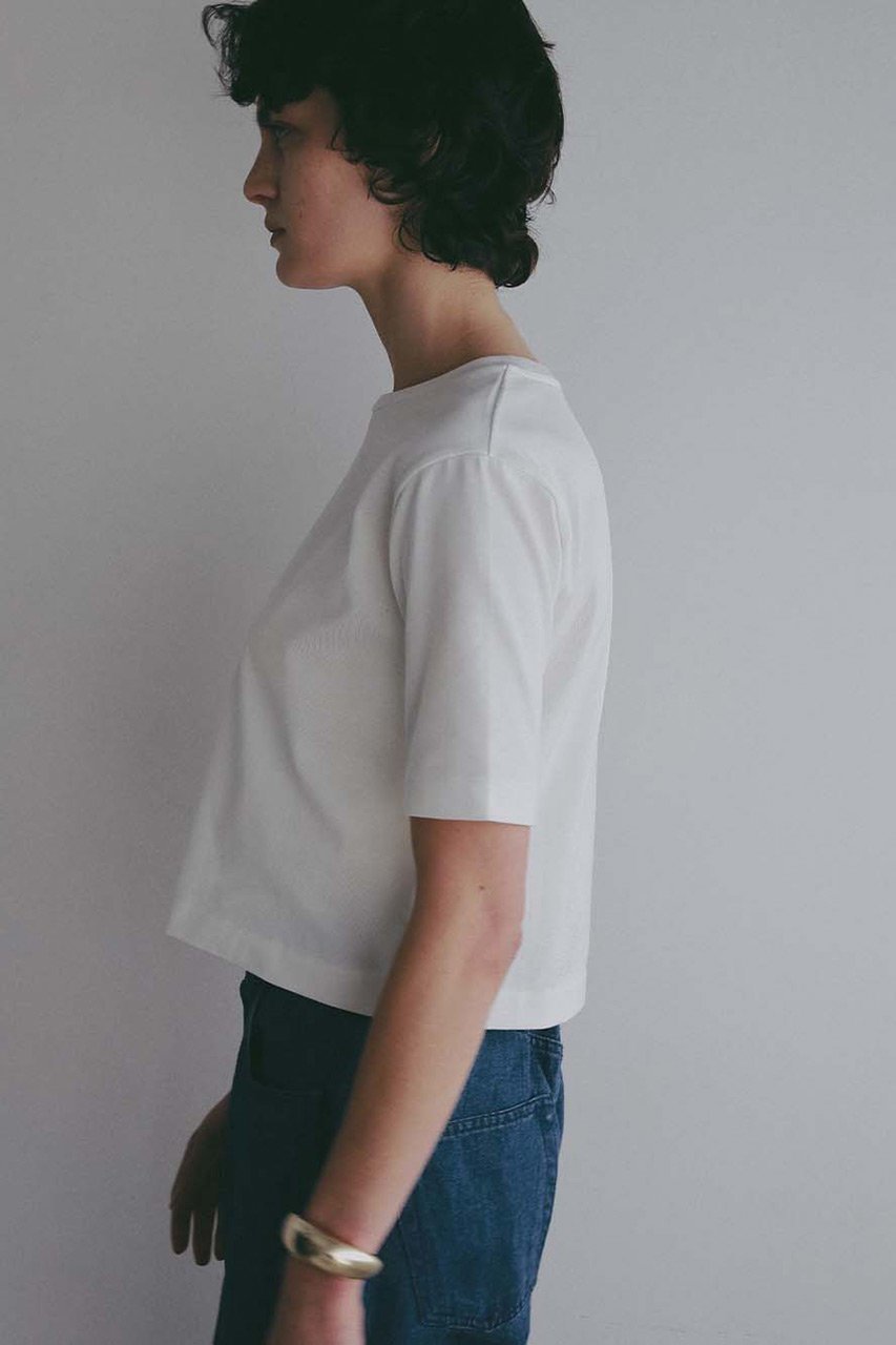 【ハー/HER.】のコンパクトTシャツ 大人の最旬トレンドファッション＆コーディネート founy(ファウニー) 　ファッション　Fashion　レディースファッション　Fashion for Women　トップス・カットソー　Cut & Sew Tops　シャツ・ブラウス・オフィスカジュアル　Elegant Blouses & Button-Ups　ロングTシャツ・Tシャツ　Longline T-Shirts & Tees　カットソー・ベーシックTシャツ　Cut-and-Sewn Tops / Stretch Tees & Basics　カリフォルニア　California, Cali Style　コンパクト　Compact, Small Size　ショート　Short, Short Length　スリーブ　Sleeve, Long Sleeve / Short Sleeve　トレンド　Trend, Trending Now　バランス　Balance, Style Balance　ボトム　Bottoms, Lower Wear　新作・新入荷　New Arrivals / New In　other-5|ID: prp329100004984061 ipo3291000000037336466