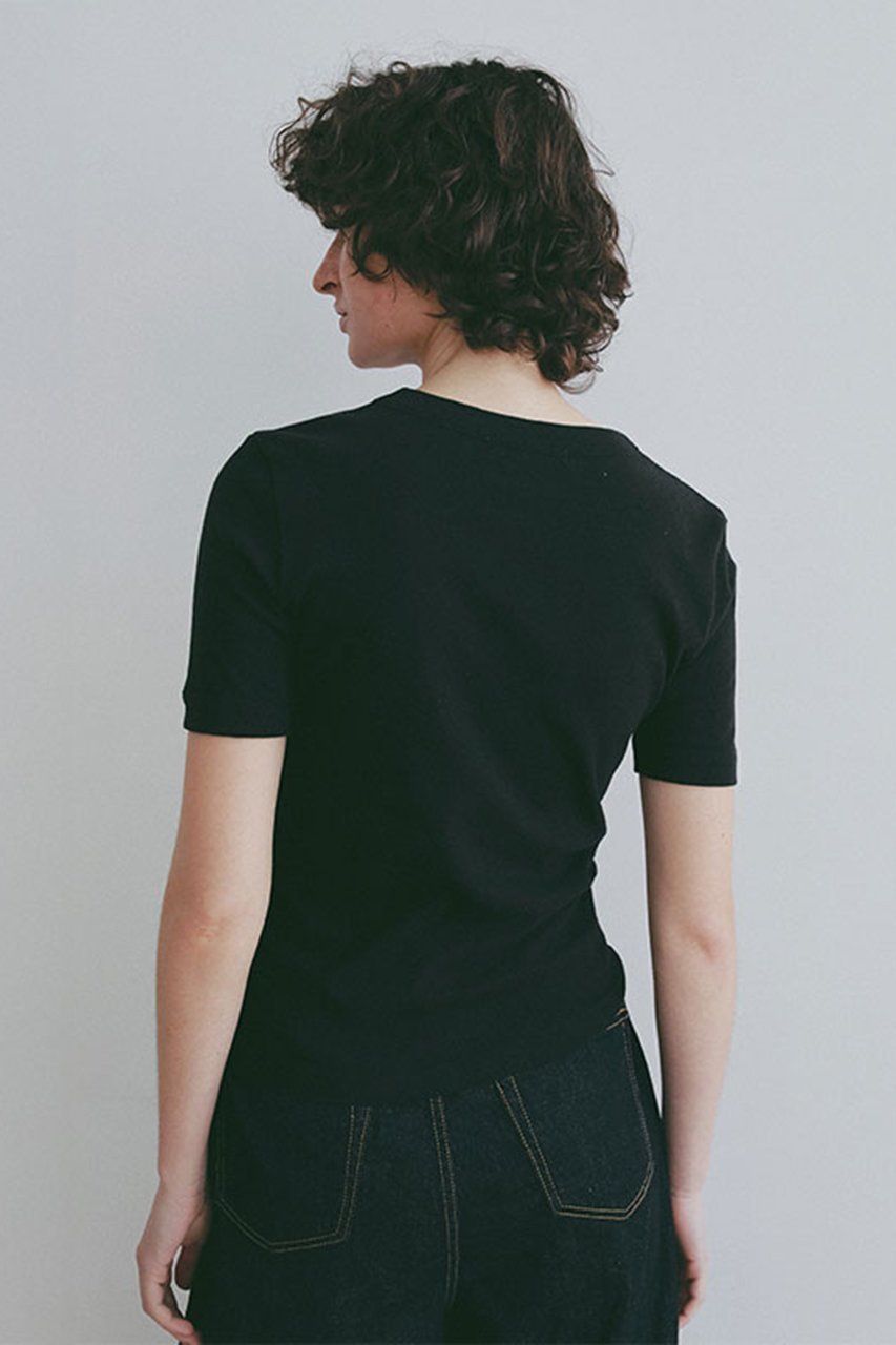 【エトレトウキョウ/ETRE TOKYO】の【5/8 19:00販売開始】フライスコンパクトTee 大人の最旬トレンドファッション＆コーディネート founy(ファウニー) 　ファッション　Fashion　レディースファッション　Fashion for Women　トップス・カットソー　Cut & Sew Tops　シャツ・ブラウス・オフィスカジュアル　Elegant Blouses & Button-Ups　ロングTシャツ・Tシャツ　Longline T-Shirts & Tees　カットソー・ベーシックTシャツ　Cut-and-Sewn Tops / Stretch Tees & Basics　インナー　Innerwear　コンパクト　Compact, Small Size　ショート　Short, Short Length　シンプル　Simple, Minimal　スリーブ　Sleeve, Long Sleeve / Short Sleeve　ネップ　Nepp, Slub Yarn　バランス　Balance, Style Balance　フィット　Fit, Slim Fit　ベーシック　Basic, Essential　おすすめ　Recommended / Our Picks　新作・新入荷　New Arrivals / New In　other-2|ID: prp329100004985432 ipo3291000000037344533