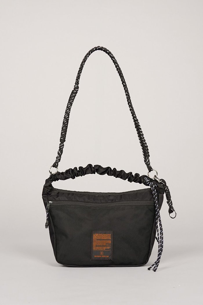 【メゾンスペシャル/MAISON SPECIAL】の【UNISEX】【THEATRE PRODUCTS】Collaboration Multiway Mesh Pocket Puffer Bag インテリア・キッズ・メンズ・レディースファッション・服の通販 founy(ファウニー) https://founy.com/ ファッション Fashion レディースファッション Fashion for Women バッグ Bags キーホルダー Keychain, Key Holder ギャザー Gathered, Ruffled コンパクト Compact, Small Size 軽量 Lightweight, Ultra Light ショルダー Shoulder, Shoulder Strap スポーティ Sporty, Casual Athletic スマート Smart, Elegant テクスチャー Texture, Textured Fabric バランス Balance, Style Balance フォルム Silhouette, Form フロント Front, Front Design ポケット Pocket, Pocket Detail メッシュ Mesh, Net Fabric モダン Modern, Contemporary ユニセックス Unisex, Genderless 新作・新入荷 New Arrivals / New In |ID: prp329100004986410 ipo3291000000037350320