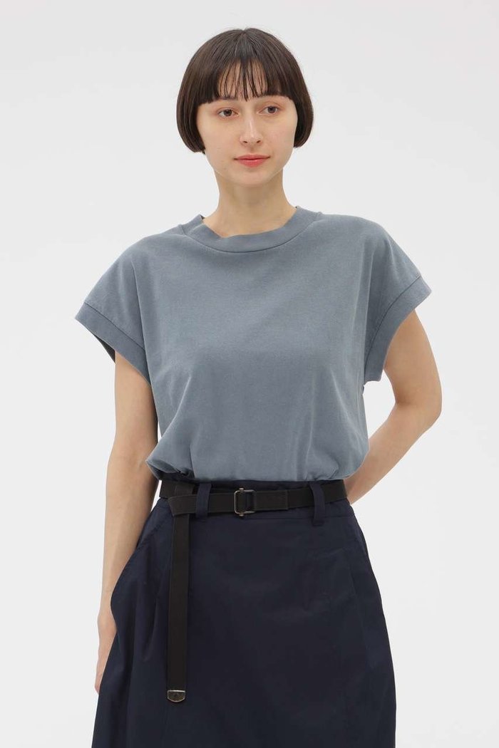 【マーガレットハウエル/MARGARET HOWELL】のFADED ROUGH COTTON JERSEY TOP インテリア・キッズ・メンズ・レディースファッション・服の通販 founy(ファウニー) https://founy.com/ ファッション Fashion レディースファッション Fashion for Women トップス・カットソー Cut & Sew Tops シャツ・ブラウス・オフィスカジュアル Elegant Blouses & Button-Ups ロングTシャツ・Tシャツ Longline T-Shirts & Tees カットソー・ベーシックTシャツ Cut-and-Sewn Tops / Stretch Tees & Basics ショート Short, Short Length シンプル Simple, Minimal スリーブ Sleeve, Long Sleeve / Short Sleeve ノースリーブ Sleeveless, No-Sleeve 新作・新入荷 New Arrivals / New In |ID: prp329100004986413 ipo3291000000037350342