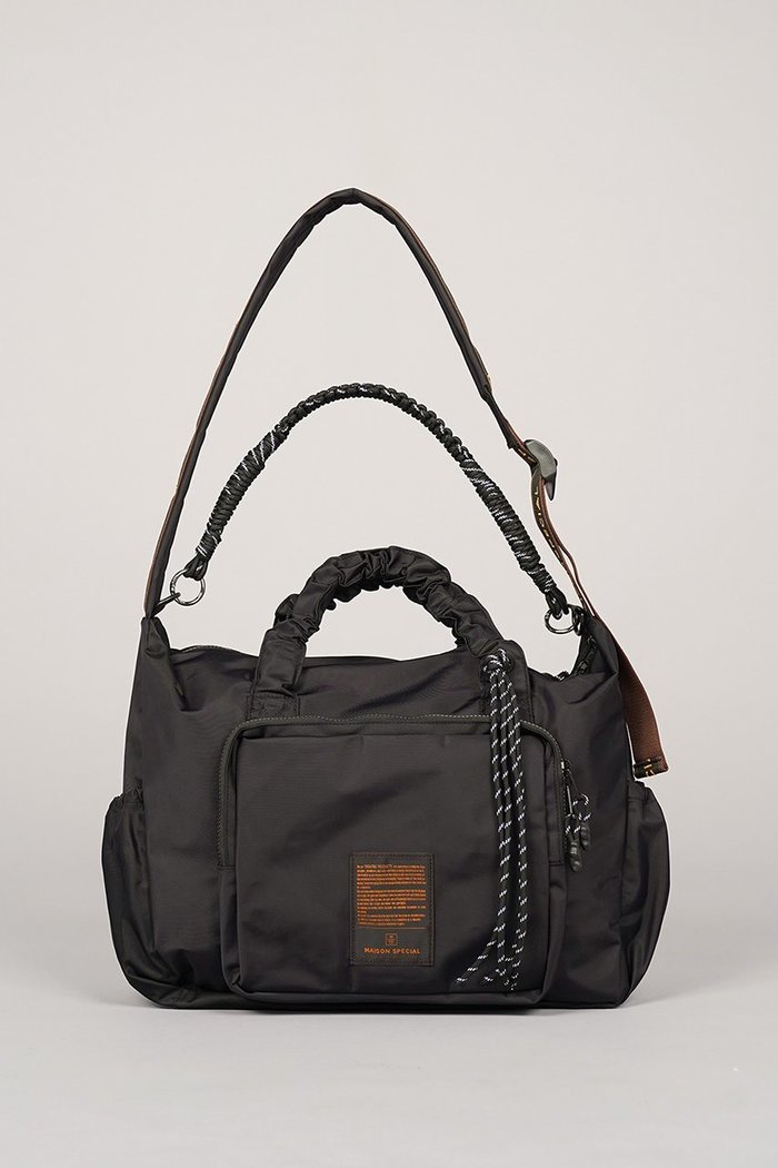 【メゾンスペシャル/MAISON SPECIAL】の【UNISEX】【THEATRE PRODUCTS】Collaboration Multiway Travel Bag インテリア・キッズ・メンズ・レディースファッション・服の通販 founy(ファウニー) https://founy.com/ ファッション Fashion レディースファッション Fashion for Women バッグ Bags ギャザー Gathered, Ruffled ショルダー Shoulder, Shoulder Strap スポーティ Sporty, Casual Athletic テクスチャー Texture, Textured Fabric トレンド Trend, Trending Now バランス Balance, Style Balance フォルム Silhouette, Form フロント Front, Front Design ポケット Pocket, Pocket Detail ユニセックス Unisex, Genderless 旅行 Travel 新作・新入荷 New Arrivals / New In |ID: prp329100004986424 ipo3291000000037350420
