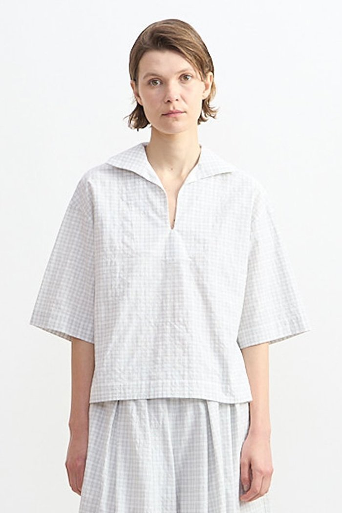 【プレインピープル/PLAIN PEOPLE】のリップルチェックスキッパープルオーバー インテリア・キッズ・メンズ・レディースファッション・服の通販 founy(ファウニー) https://founy.com/ ファッション Fashion レディースファッション Fashion for Women トップス・カットソー Cut & Sew Tops シャツ・ブラウス・オフィスカジュアル Elegant Blouses & Button-Ups カジュアルプルオーバー・ニットトップス Pullovers & Knit Tops / Casual Pullovers おすすめ Recommended / Our Picks ショート Short, Short Length スキッパー Skipper, Open Collar スリーブ Sleeve, Long Sleeve / Short Sleeve セットアップ Set-Up, Coordinated Outfit バランス Balance, Style Balance ボトム Bottoms, Lower Wear 新作・新入荷 New Arrivals / New In |ID: prp329100004986457 ipo3291000000037350698