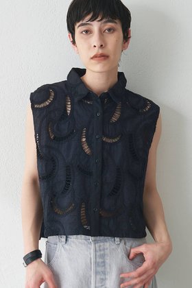 【ウィムガゼット/Whim Gazette】 【WEB限定】エンブロイダリーフレンチスリーブシャツ大人の最旬トレンドファッション＆コーディネート founy(ファウニー) ファッション Fashion レディースファッション Fashion for Women トップス・カットソー Cut & Sew Tops シャツ・ブラウス・オフィスカジュアル Elegant Blouses & Button-Ups インド Indian Textile コンパクト Compact, Small Size ショート Short, Short Length スリーブ Sleeve, Long Sleeve / Short Sleeve デニム Denim, Jeans Material バランス Balance, Style Balance メッシュ Mesh, Net Fabric モダン Modern, Contemporary レース Lace, Lace Fabric ワイド Wide, Wide Fit 夏 Summer 新作・新入荷 New Arrivals / New In 透かし Cut-Out, Lacework |ID:prp329100004986988