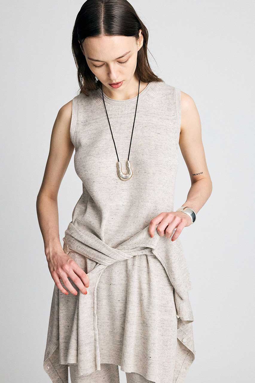 【ブリル/BRILL】のリブノースリーブプルオーバー インテリア・キッズ・メンズ・レディースファッション・服の通販 founy(ファウニー) 　ファッション　Fashion　レディースファッション　Fashion for Women　トップス・カットソー　Cut & Sew Tops　ニット　Knit Tops & Sweaters　キャミソール&ノースリーブ　Camisoles & Sleeveless Tops　カジュアルプルオーバー・ニットトップス　Pullovers & Knit Tops / Casual Pullovers　イタリア　Italy　シルク　Silk, 100% Silk　スリット　Slit, Slit Detail　ノースリーブ　Sleeveless, No-Sleeve　リネン　Linen, Linen Fabric　夏　Summer　新作・新入荷　New Arrivals / New In　ライトグレー|ID: prp329100004986997 ipo3291000000037357918