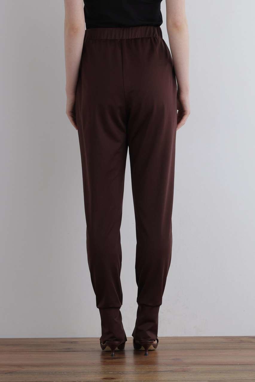【ル フィル/LE PHIL】のキュプラジャージパンツ 大人の最旬トレンドファッション＆コーディネート founy(ファウニー) 　ファッション　Fashion　レディースファッション　Fashion for Women　パンツ　Pants & Trousers　カットソー　Cut and Sewn Top　キュプラ　Cupro, Eco Fabric　サテン　Satin, Glossy Fabric　シンプル　Simple, Minimal　スタンダード　Standard, Basic　スリット　Slit, Slit Detail　ドレープ　Drape, Draping Fabric　定番　Standard, Basic Item　リラックス　Relax, Relaxed Fit　エレガント 上品　Elegant　新作・新入荷　New Arrivals / New In　other-5|ID: prp329100004990483 ipo3291000000037379633