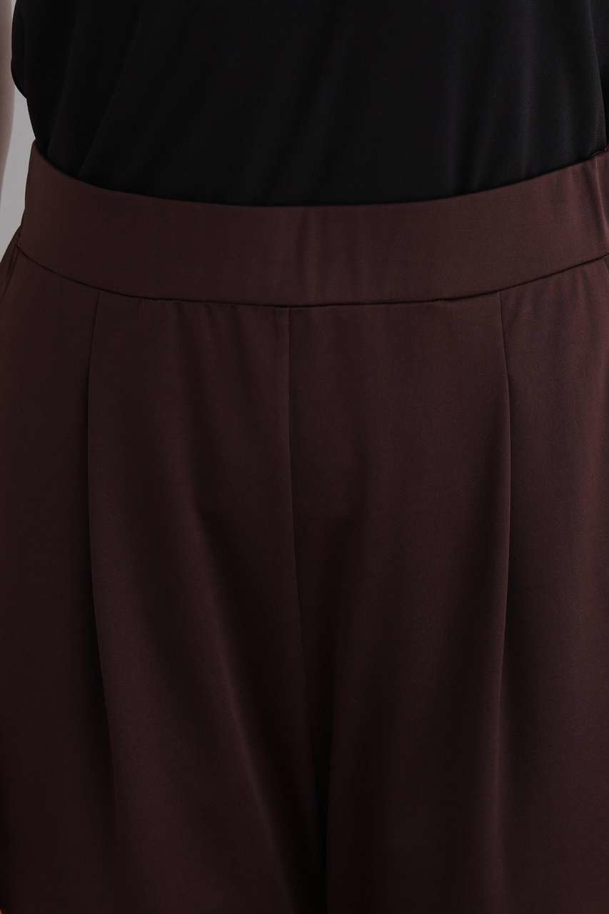 【ル フィル/LE PHIL】のキュプラジャージパンツ 大人の最旬トレンドファッション＆コーディネート founy(ファウニー) 　ファッション　Fashion　レディースファッション　Fashion for Women　パンツ　Pants & Trousers　カットソー　Cut and Sewn Top　キュプラ　Cupro, Eco Fabric　サテン　Satin, Glossy Fabric　シンプル　Simple, Minimal　スタンダード　Standard, Basic　スリット　Slit, Slit Detail　ドレープ　Drape, Draping Fabric　定番　Standard, Basic Item　リラックス　Relax, Relaxed Fit　エレガント 上品　Elegant　新作・新入荷　New Arrivals / New In　other-6|ID: prp329100004990483 ipo3291000000037379634