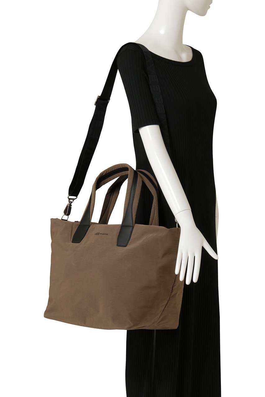【プレインピープル/PLAIN PEOPLE】の【VEE COLLECTIVE】バッグ 大人の最旬トレンドファッション＆コーディネート founy(ファウニー) 　ファッション　Fashion　レディースファッション　Fashion for Women　バッグ　Bags　インナー　Innerwear　スクエア　Square, Square Shape　フォルム　Silhouette, Form　ポケット　Pocket, Pocket Detail　ポーチ　Pouch, Small Case　ワーク　Workwear, Utility Style　新作・新入荷　New Arrivals / New In　旅行　Travel　other-2|ID: prp329100004990536 ipo3291000000037380000