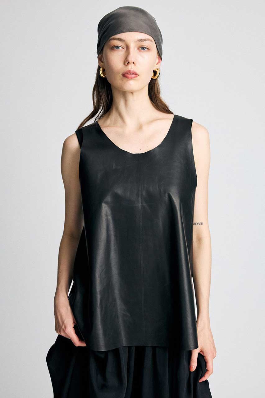 【ブリル/BRILL】のレザータンクトップ 大人の最旬トレンドファッション＆コーディネート founy(ファウニー) 　ファッション　Fashion　レディースファッション　Fashion for Women　トップス・カットソー　Cut & Sew Tops　キャミソール&ノースリーブ　Camisoles & Sleeveless Tops　シャツ・ブラウス・オフィスカジュアル　Elegant Blouses & Button-Ups　ロングTシャツ・Tシャツ　Longline T-Shirts & Tees　カットソー・ベーシックTシャツ　Cut-and-Sewn Tops / Stretch Tees & Basics　キャミソール　Camisole, Spaghetti Strap Top　タンク　Tank Top, Sleeveless Top　新作・新入荷　New Arrivals / New In　 other-1|ID: prp329100004990544 ipo3291000000037380063